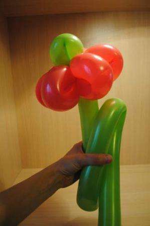 Как сделать своими руками оригинальный букет из воздушных шаров