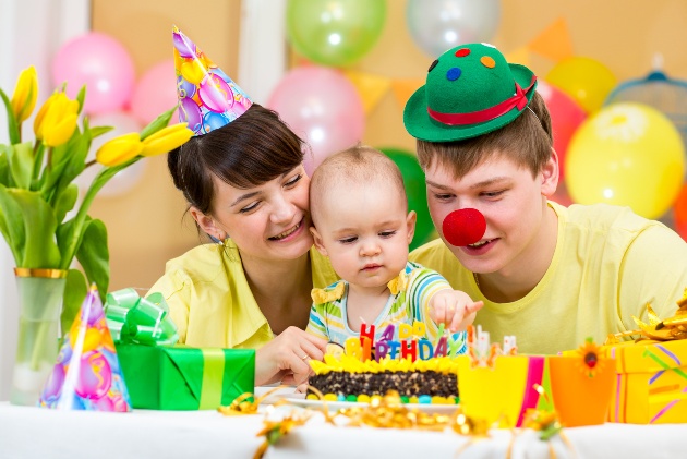 Первый день рождения ребенка: советы по организации праздника
